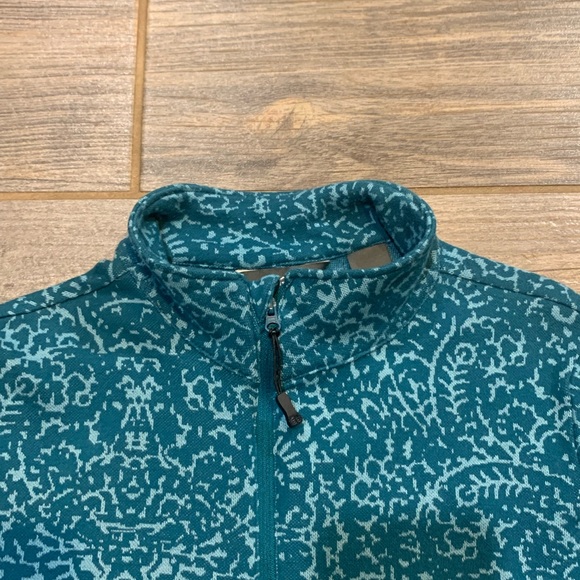 Eddie Bauer pullover- Like New! Size Medium - Picture 7 of 14